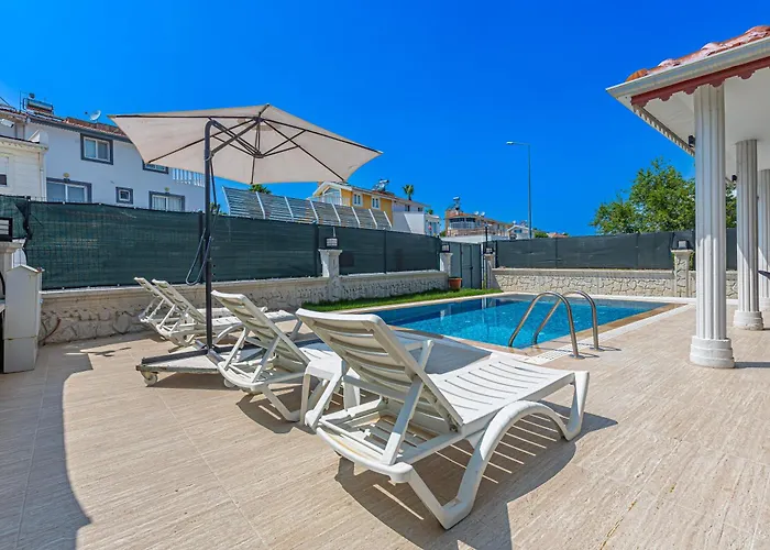 Near By The Land Of Legend's Private Pool Sun