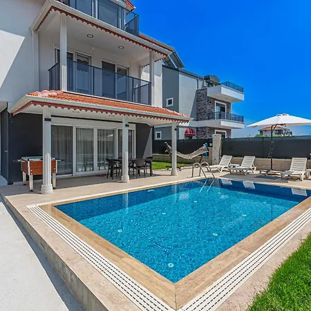 Near By The Land Of Legend's Private Pool Sun *
