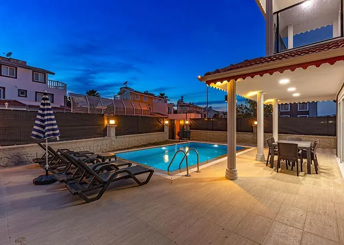 Near By The Land Of Legend's Private Pool Sun וילה באלאק