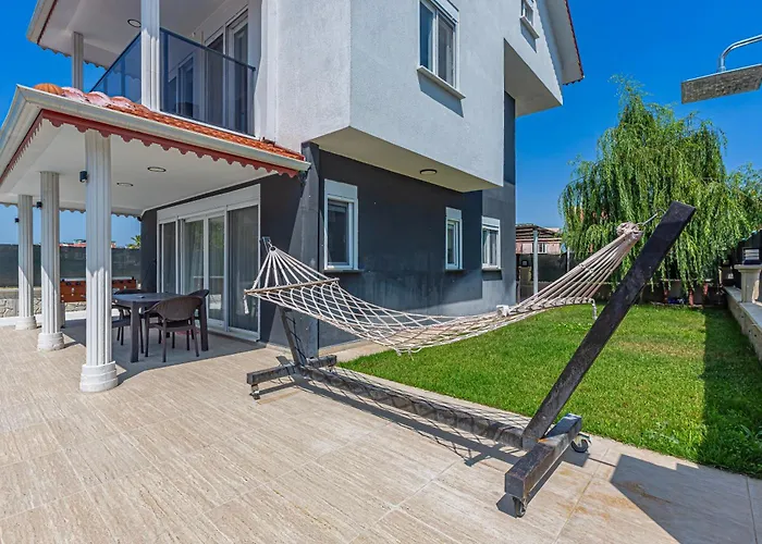 Near By The Land Of Legend's Private Pool Sun Vilă